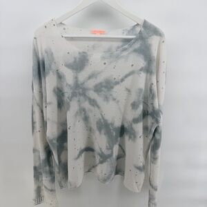 Lisa Todd Gray and White Long Sleeve lightweight Sweater